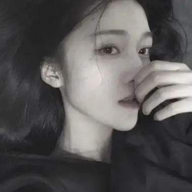 女生抑郁孤独的头像