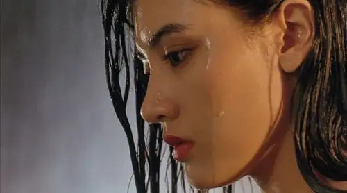 com #枯木开花#  《妖兽都市》:黎明,李嘉欣雨中相遇,幻姬无论正面