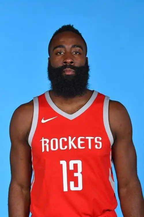 詹姆斯·哈登(james harden),1989年8月26日出生于美国加利福尼