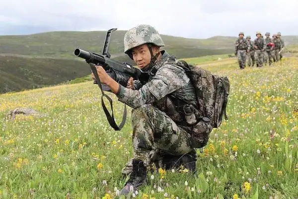 中国最新微型大炮揭开面纱令我军单兵战力爆表