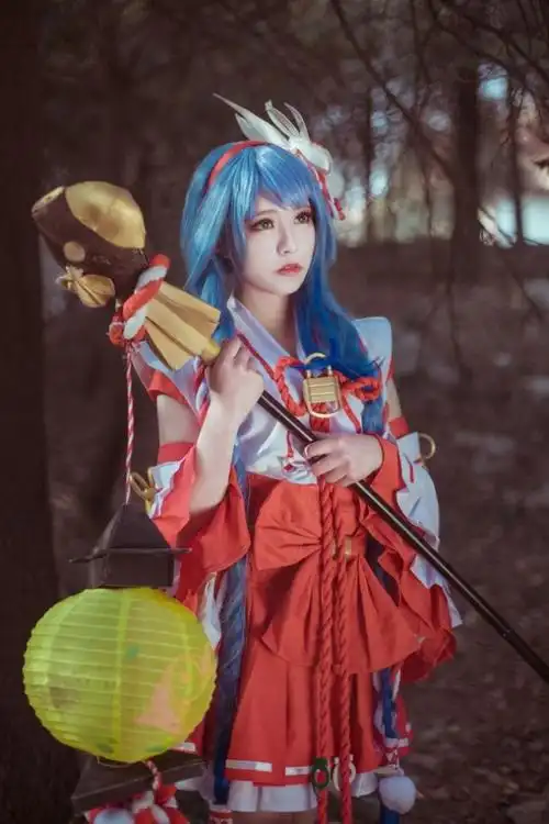 cos欣赏王者荣耀伊势巫女大乔