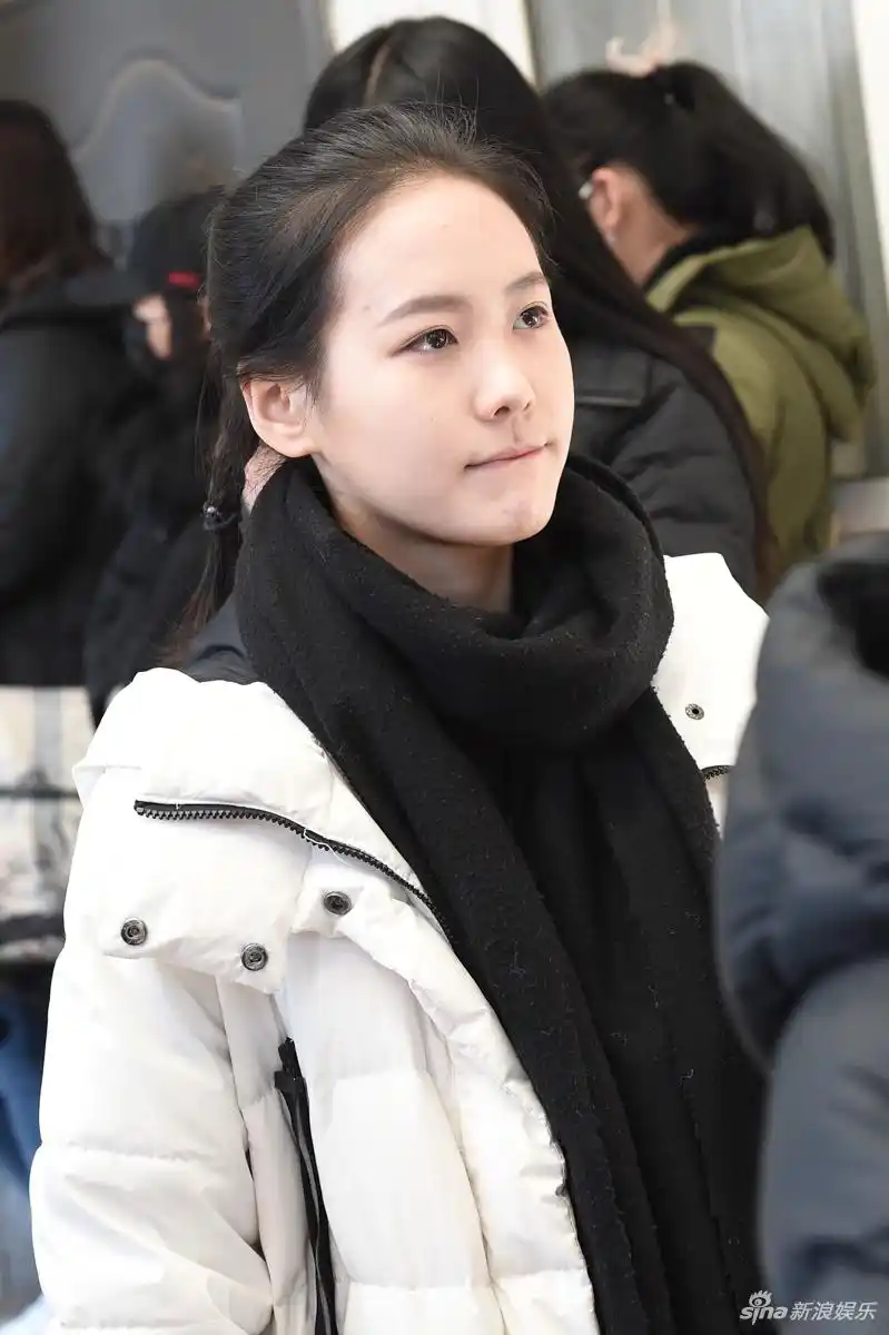 组图北影艺考生颜值颇高众俊男美女严阵以待