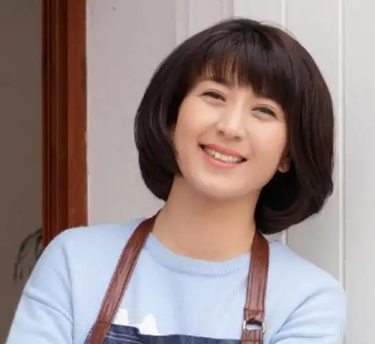 娱乐圈台柱子闫学晶现身,只要皱纹不长心里,便永远风华正茂