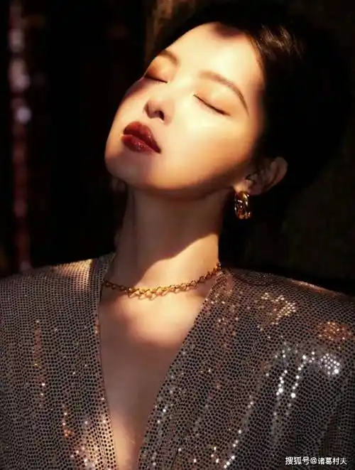 原创繁花辛芷蕾妩媚又风情万种仅一个眼神就被王家卫看中