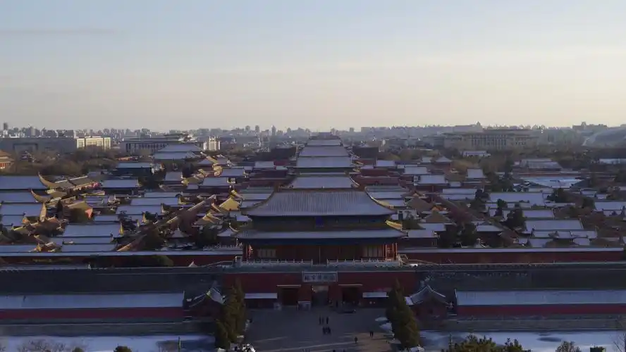 天安门广场 逛完故宫去对过的景山公园看故宫全景～ 景山公园 晚上去