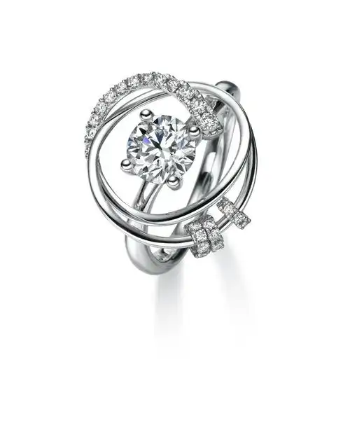 周生生: "炫动钻饰"钻戒 价格面议 具体咨询客服