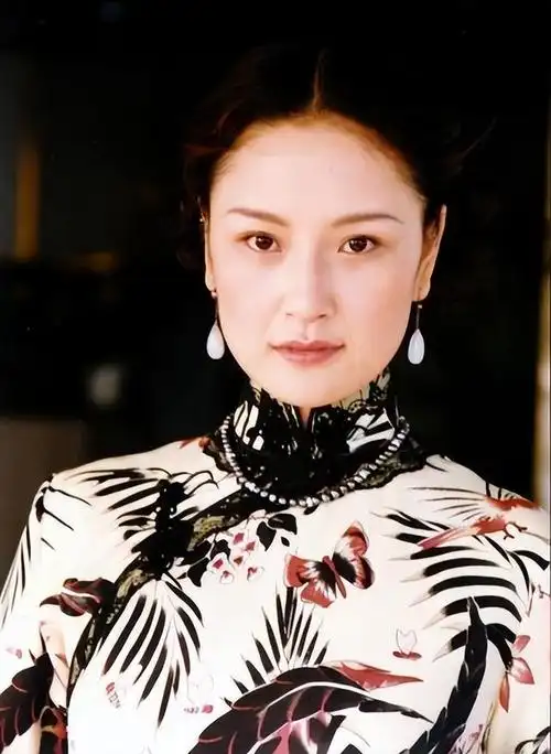 演员奚望在继父刘之冰的支持下任性离婚带着女儿的她怎样了