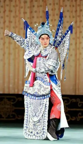 三年级音乐课第九周京剧欣赏《穷人的孩子早当家》