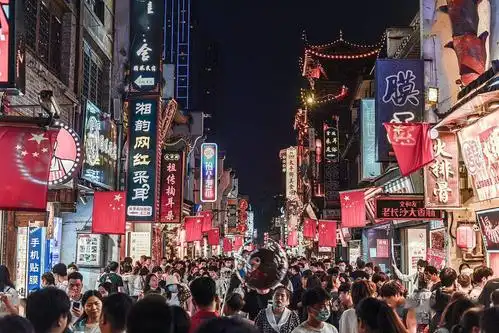 夜晚不打烊!吃遍人气夜市,过个"肥美夏天"(一)