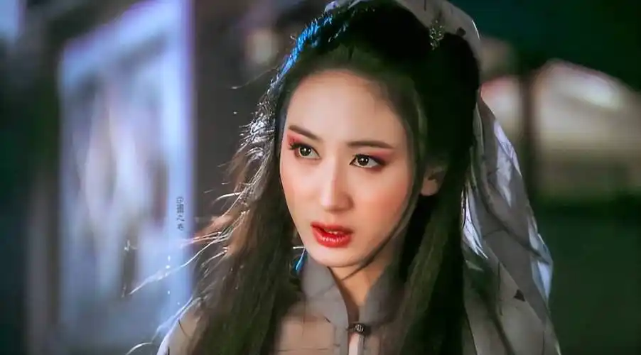 原创退圈六年打戏依旧是内娱古装的标准郭珍霓这剑花可以吹一万次