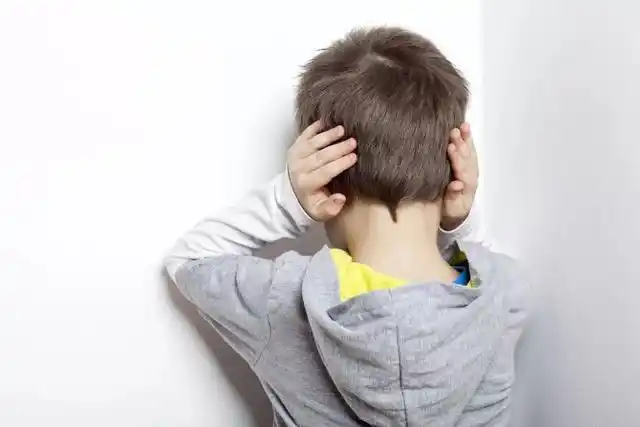 孩子耳朵突然"聋了",听力考试都听不清,医院查了半天,却发现