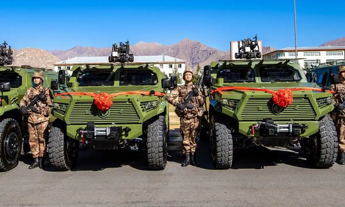 又一批三代猛士开上高原,不过普通装甲车,为何令印陆军十分羡慕