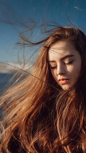 长头发的女孩,肖像,阳光,风 iphone 壁纸
