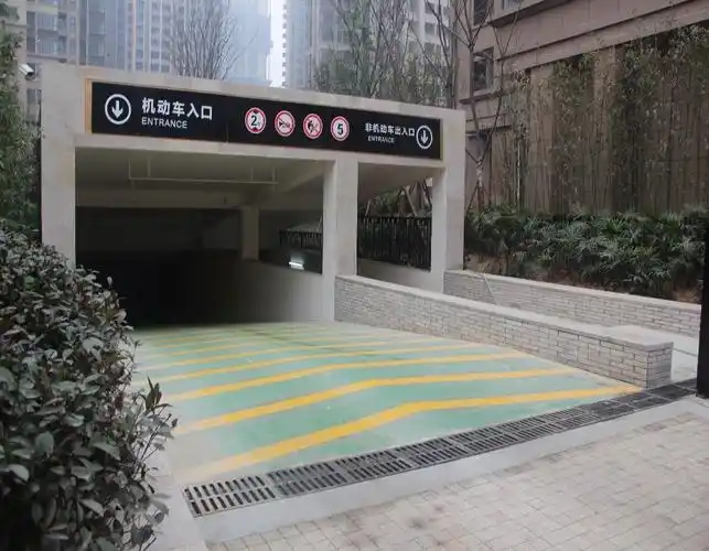 绿地打造绝世美丽地库秒杀绿城的完美车库老宋不服来战