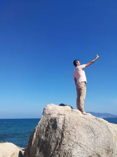 顶天立地的男子汉!