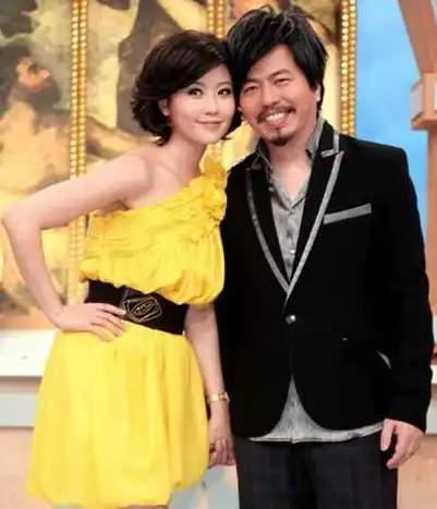 寇乃馨曝黄国伦有sm倾向:为写词求受虐