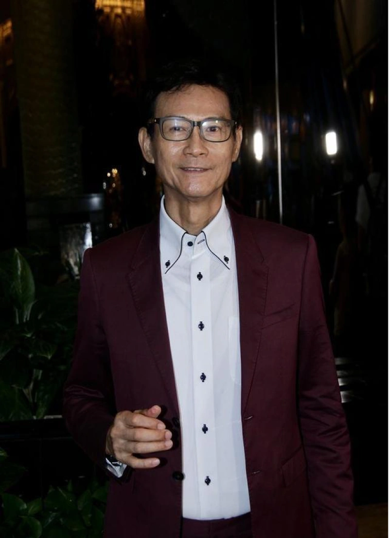 原创72岁郑少秋近照曝光,皱纹增多皮肤松弛略显老态