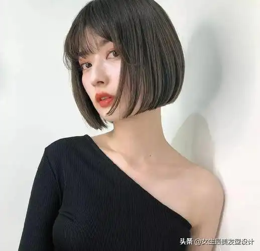 短发的简单大方发型(简单洒脱的短发发型)(7)