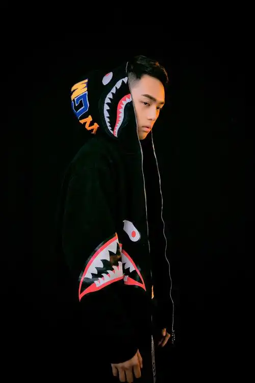 音乐歌手个人形象照