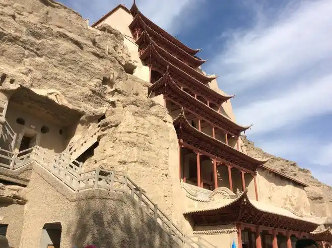 【携程攻略】敦煌莫高窟景点,首先先在官网上买票一般得提前十多天的