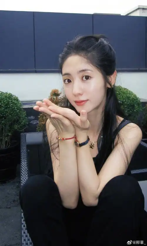 邢菲新增体重六斤八两##邢菲文案好会整活