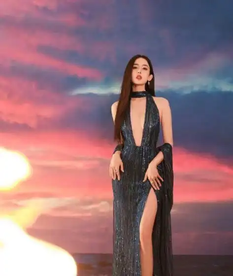 张雨绮把变蛋当珠宝,关晓彤化身熊猫人|礼服|戚薇|张馨予_网易订阅