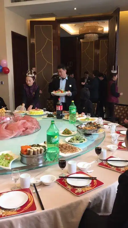 中岭国际酒店生日送祝福