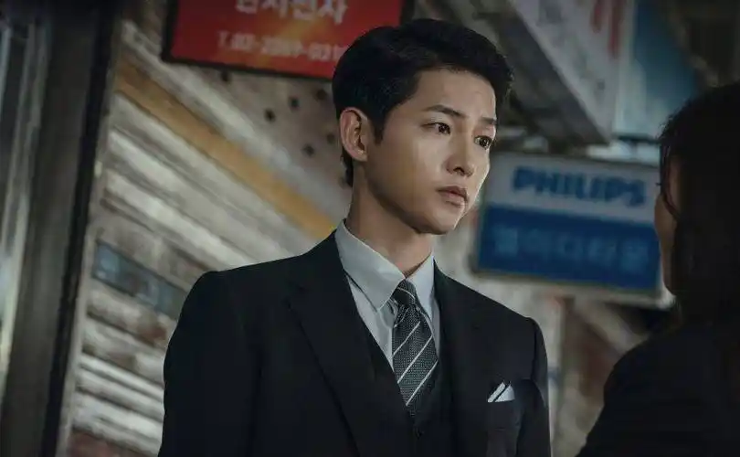 看宋仲基新剧《黑道律师文森佐》化身冷酷律师,学正统西装怎么穿_step