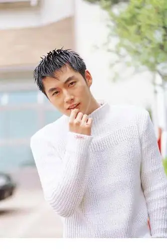 点击此处查看全部娱乐图片在《明朗少女成功记》中,张赫与张娜拉展开