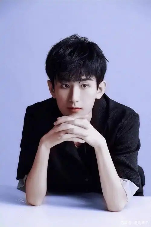 暗黑风成毅写真合集,安排!