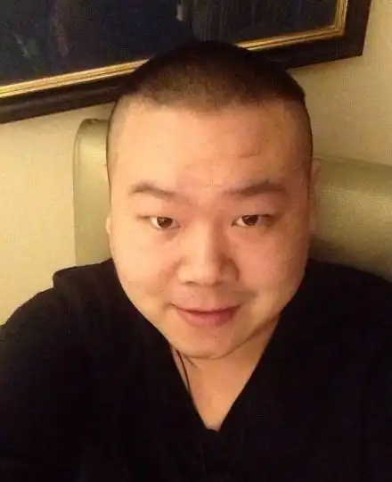 岳云鹏图片岳云鹏西装图片