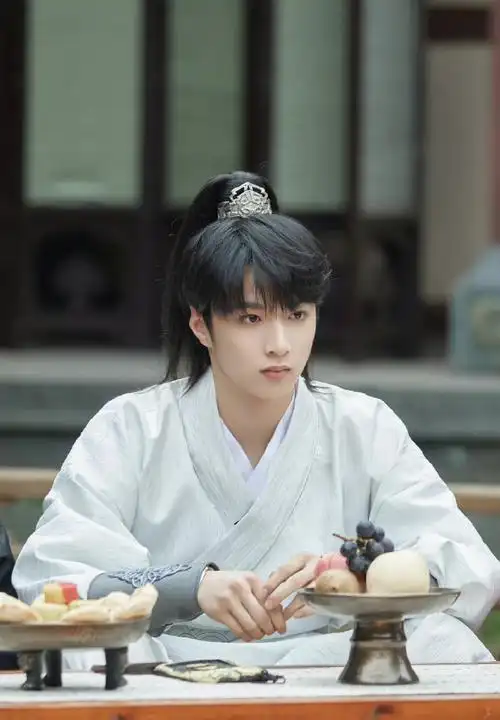 刘耀文萌探探探案