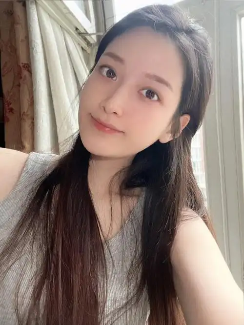 居家氛围感素颜照77