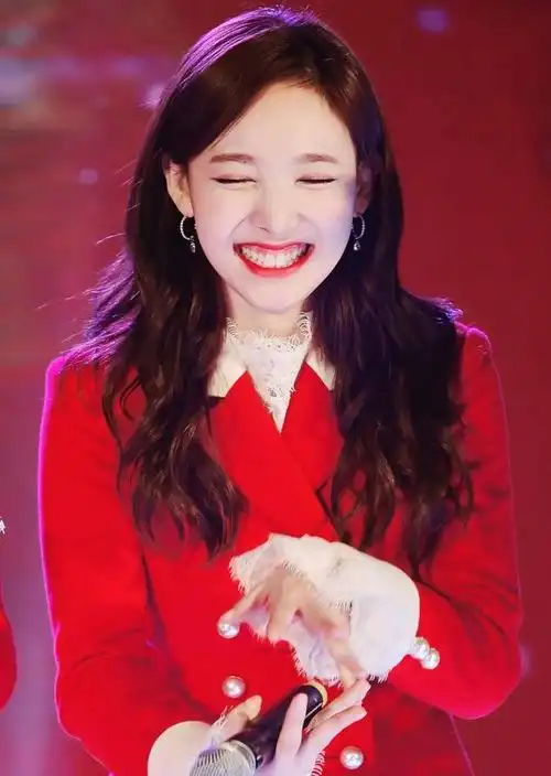 twice娜琏遭妈妈旧爱起诉追债6亿韩元今判不用还引争议