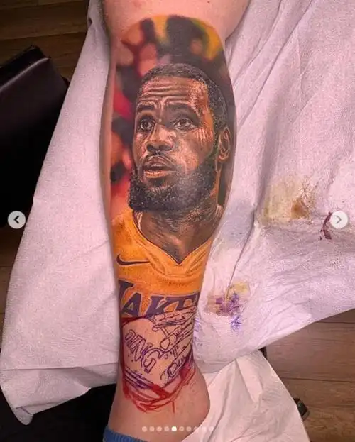 15个小时完成的詹姆斯湖人纹身!连laker都丝毫毕现