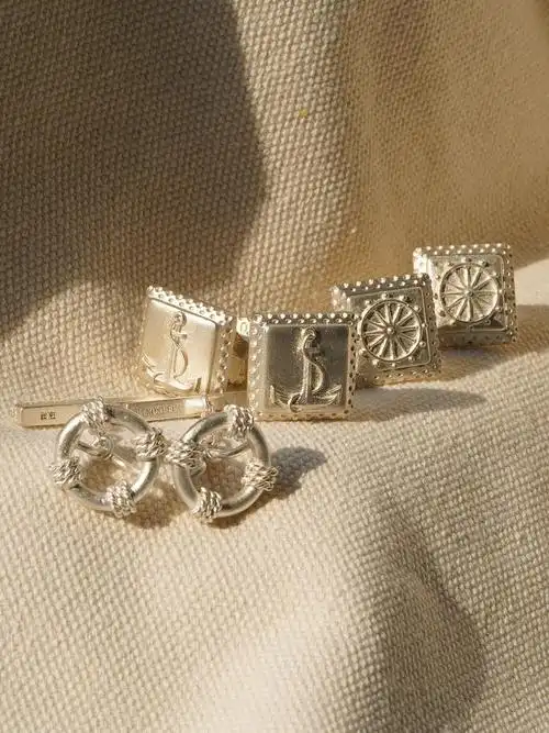 救生圈09船锚79和船舵