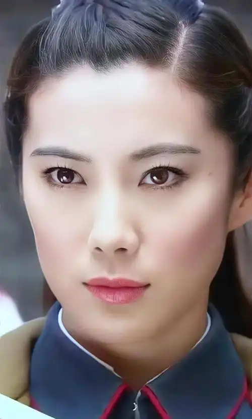 王珂的绝美照片,楚楚动人!_高清图集_新浪网