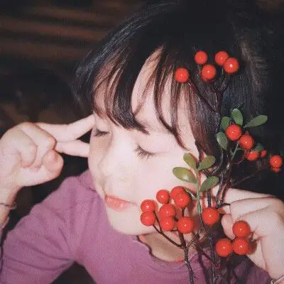 头像可爱小孩粉色