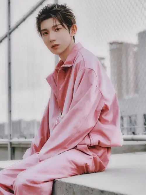 [doge][doge][doge]#王源  #唯爱王源  #猛男粉