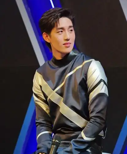 泰星tor美国归来,畅谈与王家卫合作心得:跟他合作一直是我的梦想