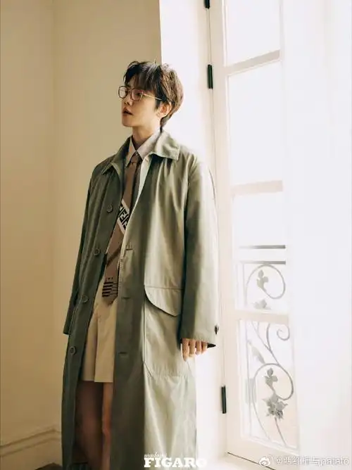 bbh 边伯贤👑mini4辑《helloworld》👑2024唯一初动百万ch双榜