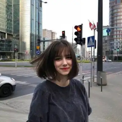 2020高冷欧美风格头像女 超酷欧美头像合集