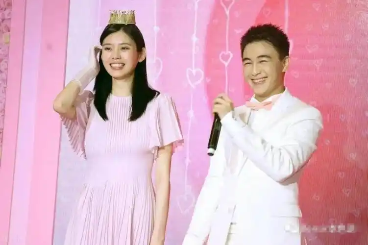 梁洛施是母凭子贵,下面这位却是因怀孕被豪门抛弃.