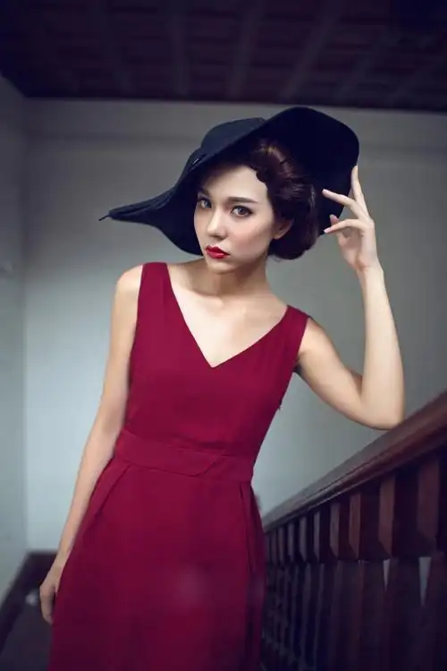 唯美气质混血美女性感酥胸迷人写真图片,美女写真,唯美,气质,高雅大气