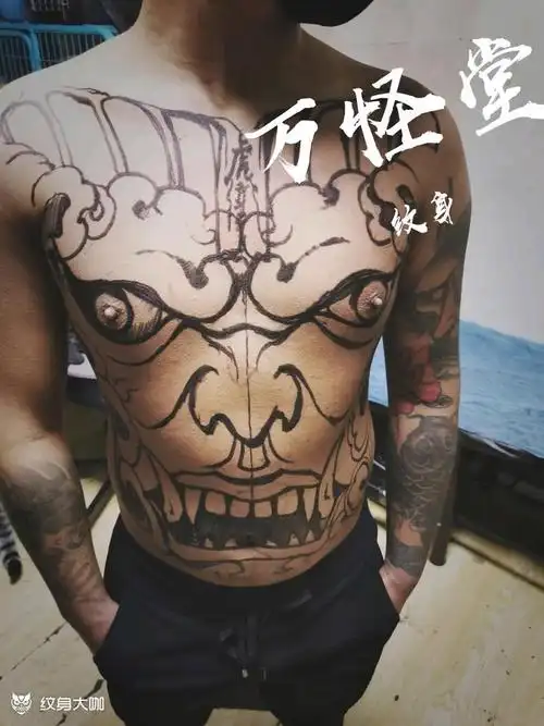 前胸胸部刑天肚子_纹身图案手稿图片_张惠铭的纹身作品集