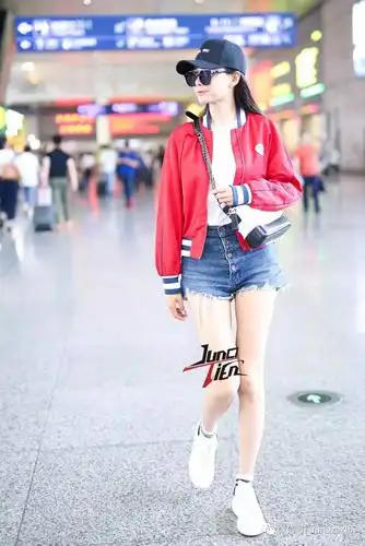 杨幂刘雯戚薇等女明星的夏季街拍合集你家女神能打几分