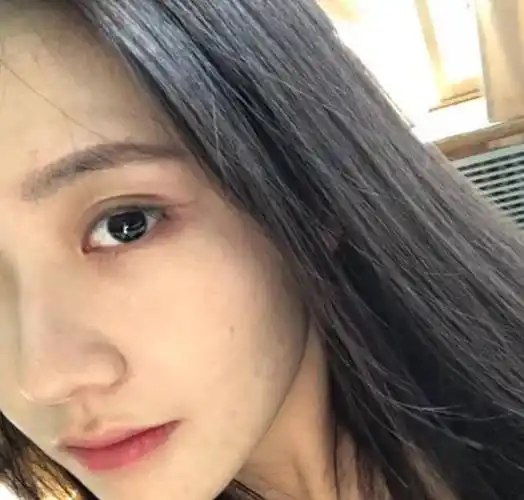 "硬糖少女"自拍,,希林有点不对劲,王艺瑾原相机怼脸_赵粤_时候_郑乃馨