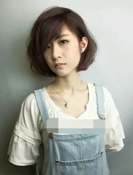 1,脸大没关系,发型在选不对,就是个悲剧了!