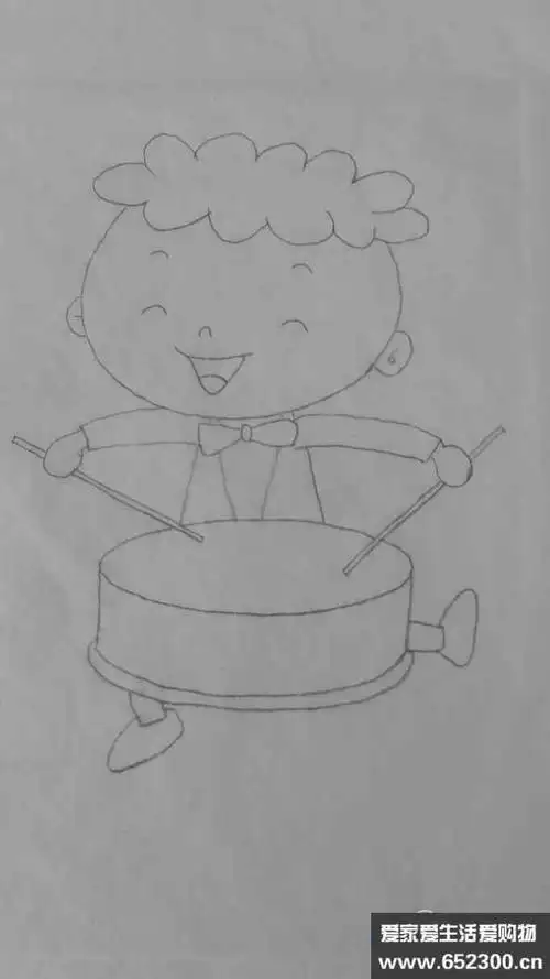 小锣鼓幼儿简笔画