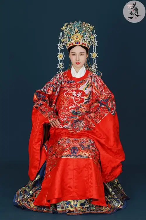 明制婚服明朝结婚婚宴皇后大衫霞帔缀吉服传统婚礼套